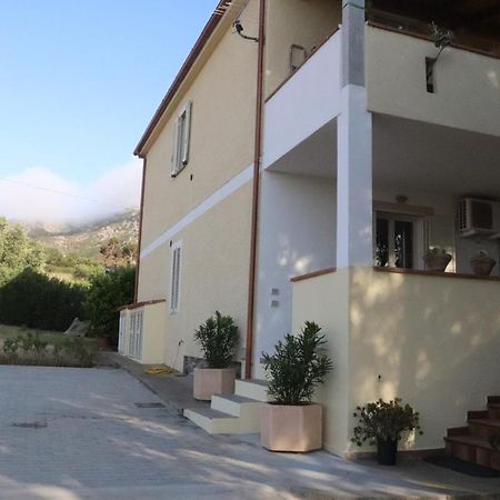 فيلا Casa Oleandri غولفو أرانتْشي المظهر الخارجي الصورة